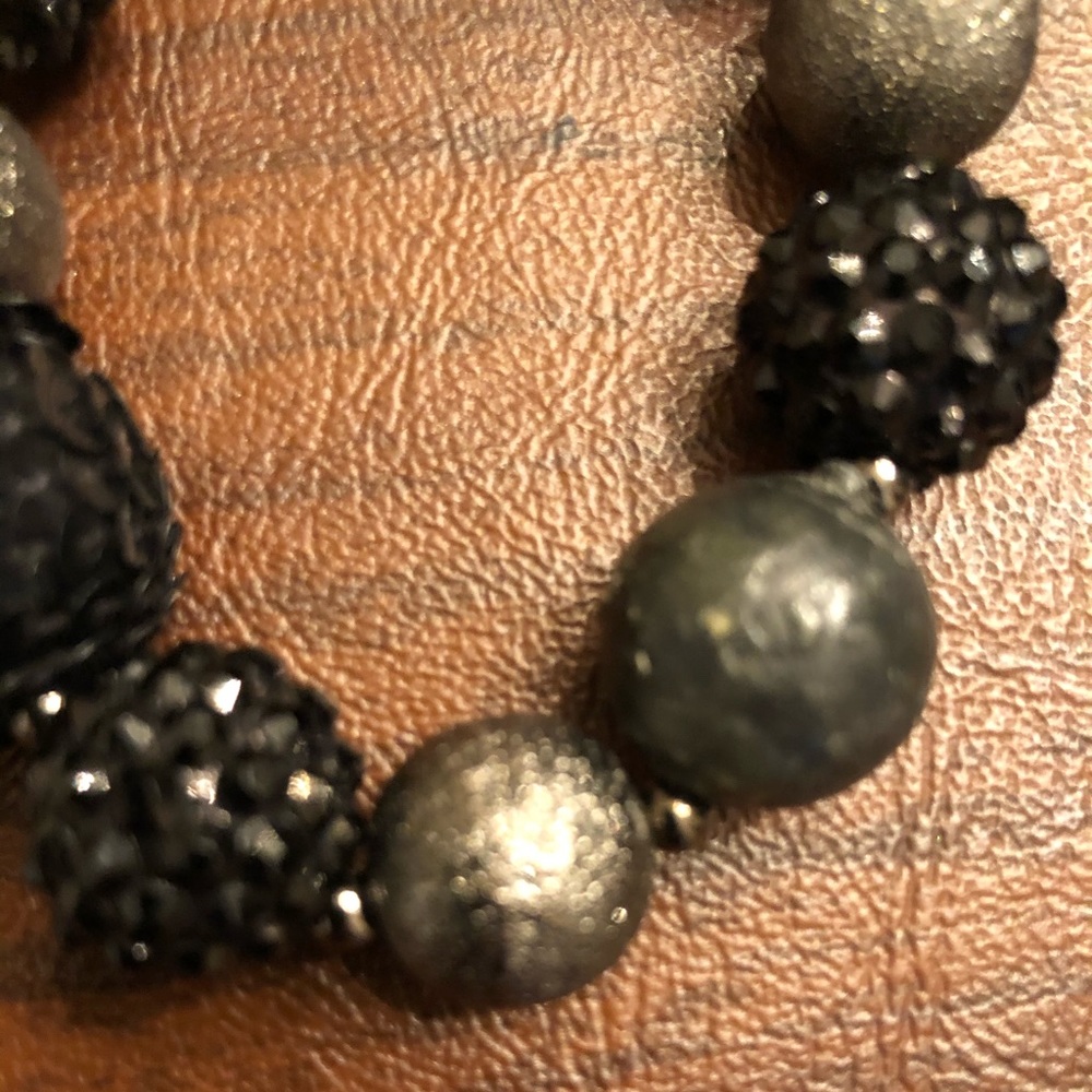 Black and Silver Stretch Bracelet - Picture 4 of 4